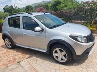 Usata Dacia Sandero Stepway 90 CV (66 kW) 2012 Argento Utilitaria
