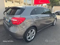 Usata Mercedes A180 109 CV (80 kW) 2015 Grigio Utilitaria