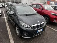 Usata Peugeot 208 Allure 101 CV (74 kW) 2020 Argento Utilitaria