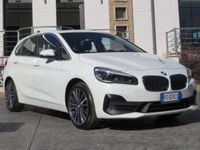 Usata BMW 220 Active Tourer Luxury Line 190 CV (139 kW) 2018 Bianco Monovolume