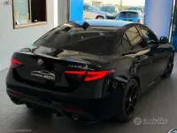 Usata Alfa Romeo Giulia Super 160 CV (117 kW) 2018 Nero Berlina