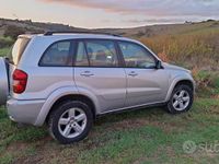 Usata Toyota RAV4 150 CV (110 kW) 2004 Grigio SUV