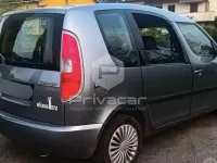 Usata Skoda Roomster 69 CV (50 kW) 2010 Grigio Monovolume