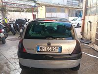 Usata Renault Clio II 2000 Berlina