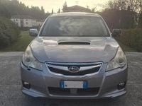 Usata Subaru Legacy Trend 150 CV (110 kW) 2011 Argento Station wagon