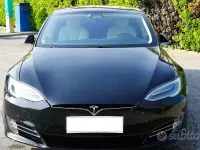 Usata Tesla Model S 158 kW (215 CV) 2018 Nero Utilitaria