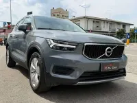 Usata Volvo XC40 Momentum 129 CV (94 kW) 2022 Grigio SUV