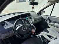 Usata Renault Scénic II 105 CV (77 kW) 2007 Monovolume
