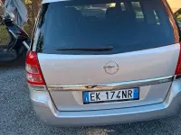 Usata Opel Zafira 150 CV (110 kW) 2011 Grigio Monovolume