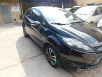 Usata Ford Fiesta Titanium 70 CV (51 kW) 2010 Nero Utilitaria