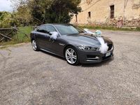 Usata Jaguar XE 180 CV (132 kW) 2017 Grigio Berlina