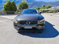 Usata Volvo V60 Inscription 150 CV (110 kW) 2019 Verde Station wagon