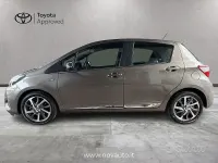 Usata Toyota Yaris Hybrid Style 101 CV (74 kW) 2017 Grigio Berlina