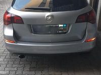 Usata Opel Astra 110 CV (80 kW) 2011 Grigio Station wagon