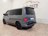 Usata VW Caravelle Comfortline 179 CV (131 kW) 2015 Grigio Furgone