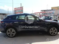 Usata Maserati Levante GranLusso 250 CV (183 kW) 2017 Blu SUV