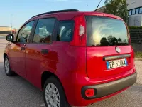 Usata Fiat Panda Lounge 85 CV (62 kW) 2013 Rosso Utilitaria