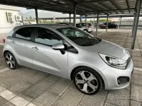 Usata Kia Rio EX 110 CV (80 kW) 2015 Grigio Berlina