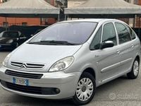 Usata Citroën Xsara Picasso 108 CV (79 kW) 2007 Grigio Monovolume