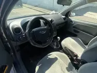 Usata Ford Fiesta Ghia 49 CV (36 kW) 2003 Grigio Utilitaria