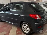 Usata Peugeot 206 57 CV (41 kW) 2010 Grigio Berlina
