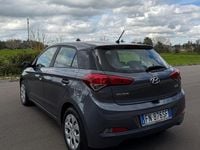 Usata Hyundai i20 Classic 75 CV (55 kW) 2018 Grigio Berlina