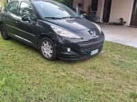 Usata Peugeot 207 68 CV (50 kW) 2010 Nero Berlina