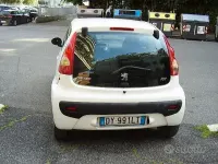 Käytetty Peugeot 107 68 HP (50 kW) 2010 Valkoinen Viistoperä