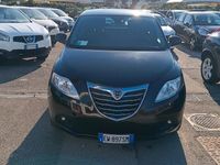 usata Lancia Ypsilon 0.9 TwinAir 85 CV 5 porte Metano Ec