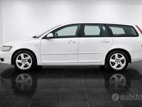 Usata Volvo V50 R-Design 114 CV (83 kW) 2011 Bianco Station wagon