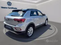 Usata VW T-Roc Life 110 CV (80 kW) 2023 Pyrit silver met/tetto nero me SUV