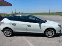 Usata Lancia Delta 120 CV (88 kW) 2010 Bianco Utilitaria