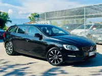 Usata Volvo V60 Dynamic 150 CV (110 kW) 2017 Nero Station wagon