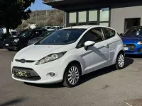 Usata Ford Fiesta 60 CV (44 kW) 2011 Bianco Berlina