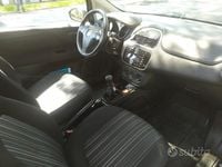 Usata Fiat Punto Evo Life 69 CV (50 kW) 2011 Blu Utilitaria
