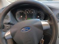 Usata Ford Focus 90 CV (66 kW) 2005 Grigio Station wagon