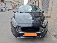 Usata Ford Fiesta 60 CV (44 kW) 2014 Blu Utilitaria