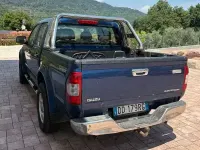 Usata Isuzu D-Max 131 CV (96 kW) 2006 Bluazzurro Cabrio