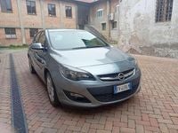 Usata Opel Astra 101 CV (74 kW) 2014 Grigio Berlina