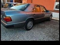 Usata Mercedes E200 1990 Grigio Berlina