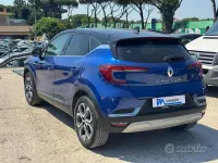 Usata Renault Captur 101 CV (74 kW) 2023 Bluazzurro SUV