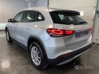 Usado Mercedes GLA180 AMG 116 CV (85 kW) 2021 Gris SUV
