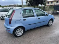 Usata Fiat Punto 60 CV (44 kW) 2006 Blu/azzurro Utilitaria