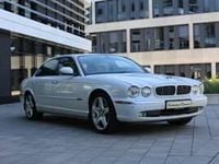 Usata Jaguar XJ8 298 CV (219 kW) 2005 Bianco Berlina