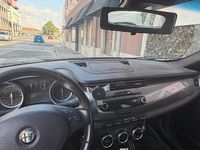 Usata Alfa Romeo Giulietta 140 CV (102 kW) 2011 Blu Utilitaria