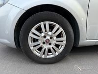 Usata Fiat Punto 75 CV (55 kW) 2014 Grigio Berlina