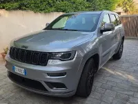 Usata Jeep Grand Cherokee 250 CV (183 kW) 2018 Grigio SUV