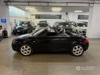 Usata Audi TT Roadster Ambiente 225 CV (165 kW) 2002 Nero Cabrio
