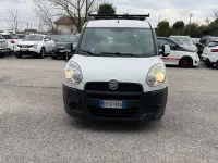 Usado Fiat Doblò Dynamic 105 HP (77 kW) 2012 Branco Monovolume
