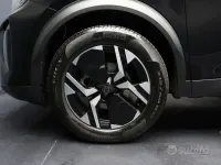 Usata Peugeot 2008 Allure 101 CV (74 kW) 2024 Nero SUV